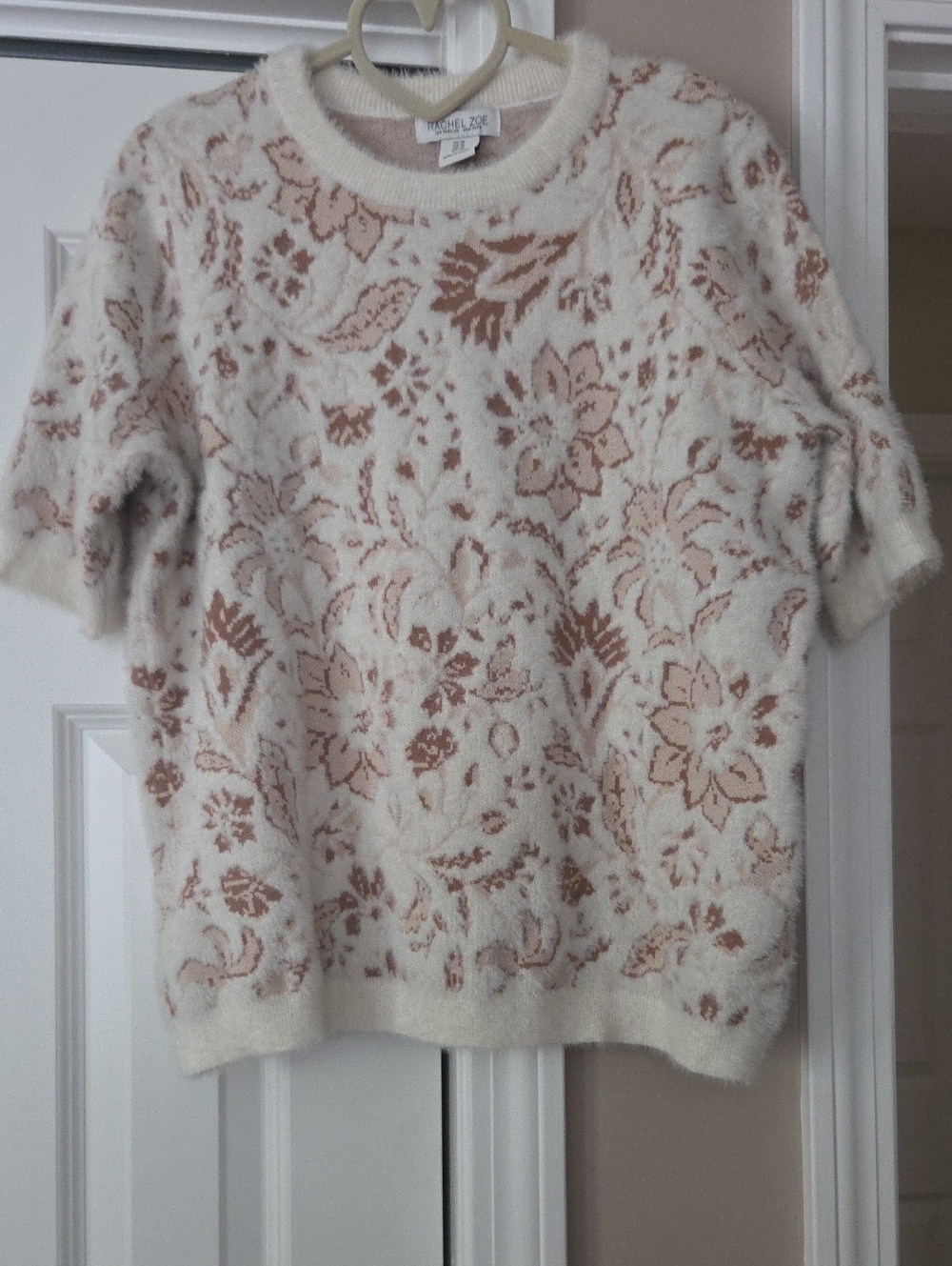 Rachel Zoe Cream Short-Sleeve Floral Jacquard Sweater with Blush Pattern